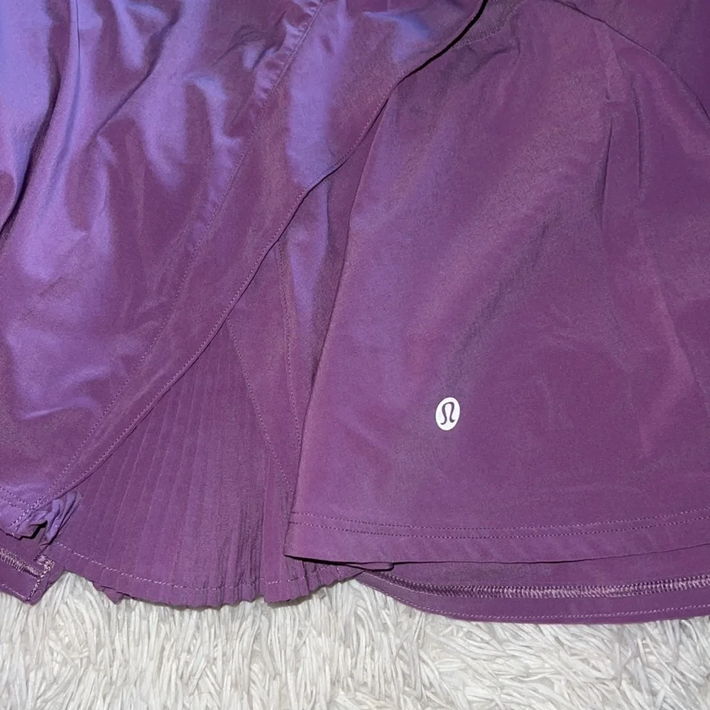 Lululemon play off the pleats skirt